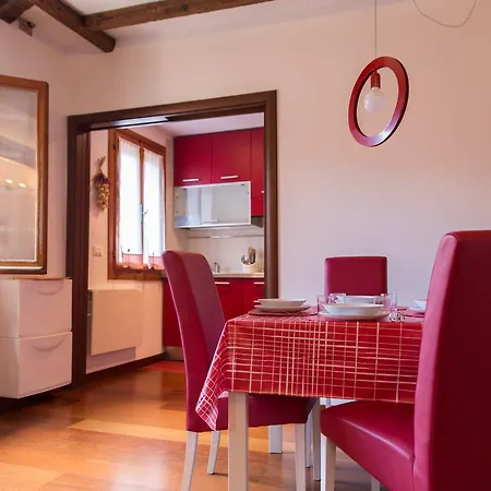 Ca Del Bianco 4 Apartment *